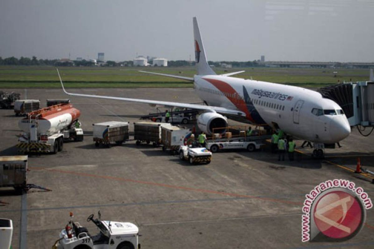 Tiket pesawat mahal, penumpang Bandara Juanda turun 10.000 per hari