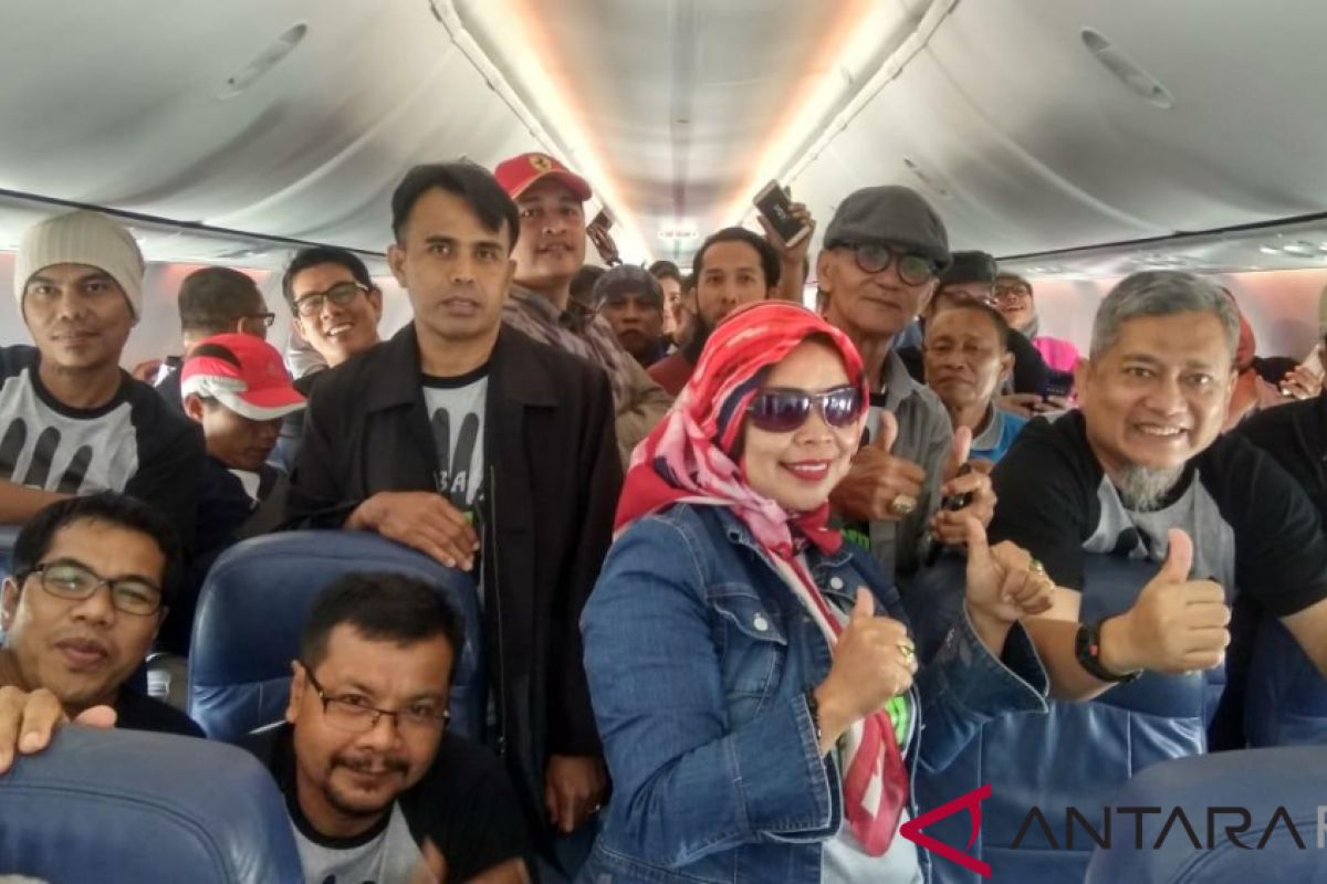 Penerbangan 70 awak media HPN asal Riau dialihkan ke Lombok