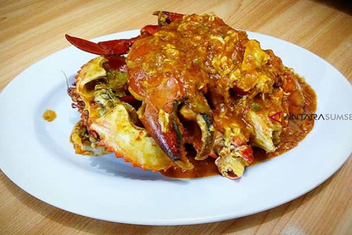 Lezatnya Kepiting Saus Padang di Pondok Kepiting Bintang Baru