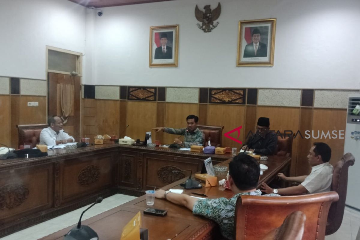 Legislator: Kinerja BULOG tidak sesuai SOP