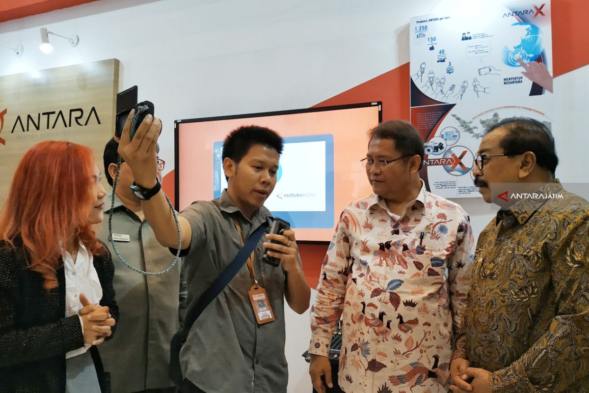 Pembukaan Pameran Karya Pers dan Teknologi Informasi HPN 2019