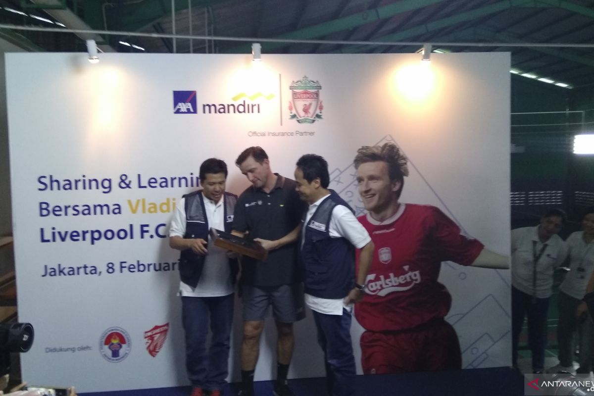 Legenda Liverpool Smicer beri pelatihan dan inspirasi