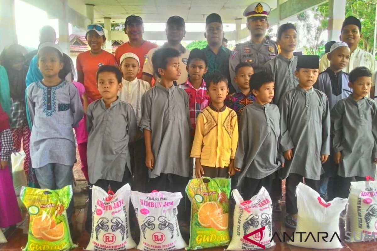 Panitia Kejurda Roadrace peduli anak yatim