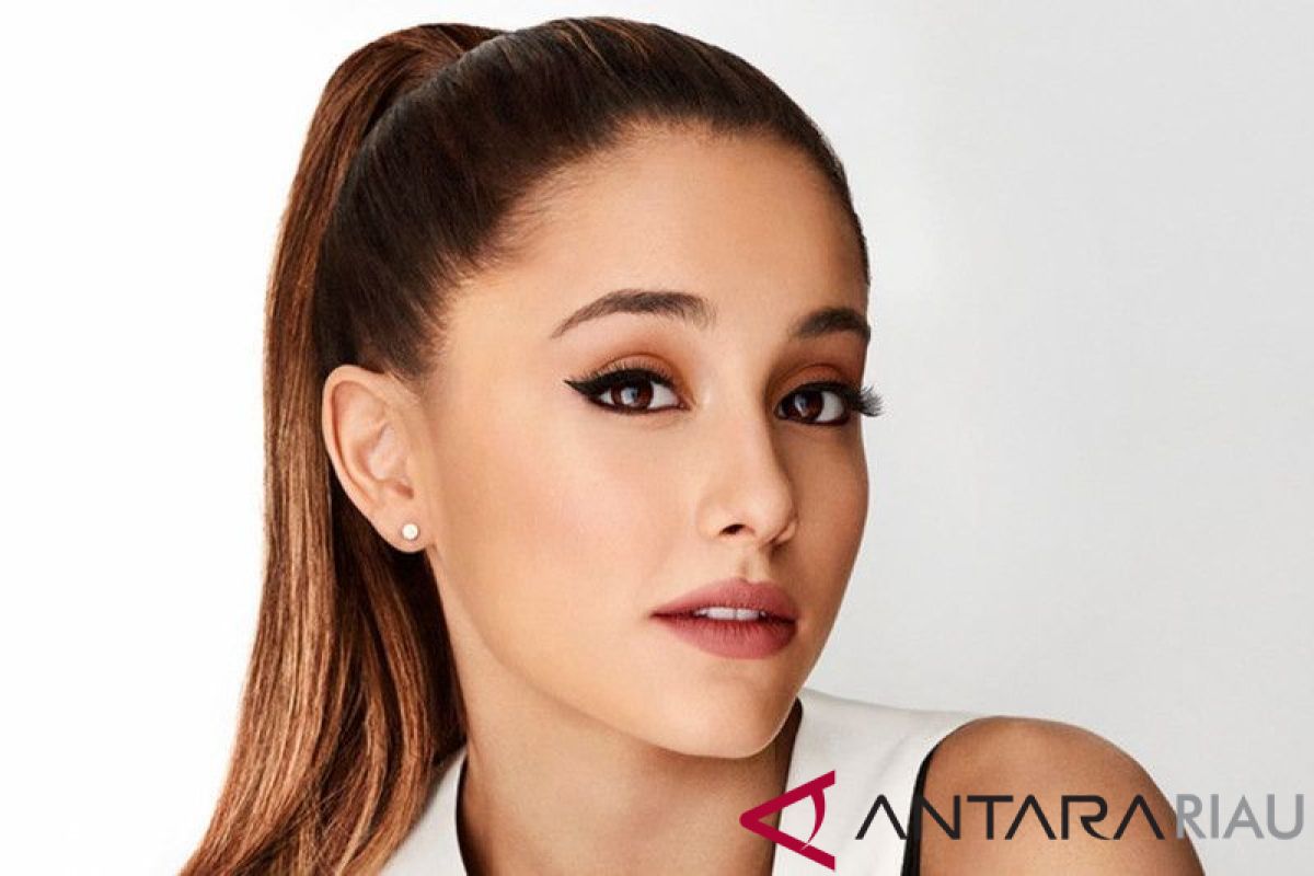 Ariana Grande Mundur Dari Grammy Awards, Ini Alasannya