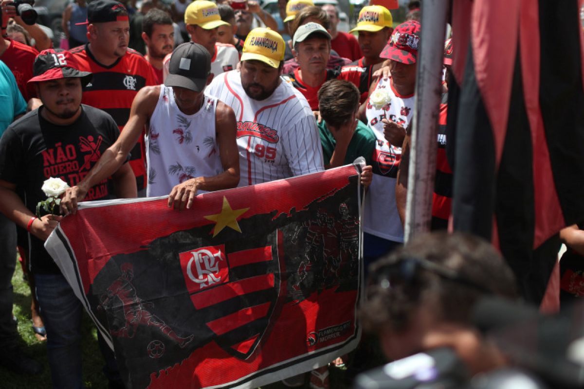 Sepuluh pemain muda Flamengo tewas akibat kebakaran asrama