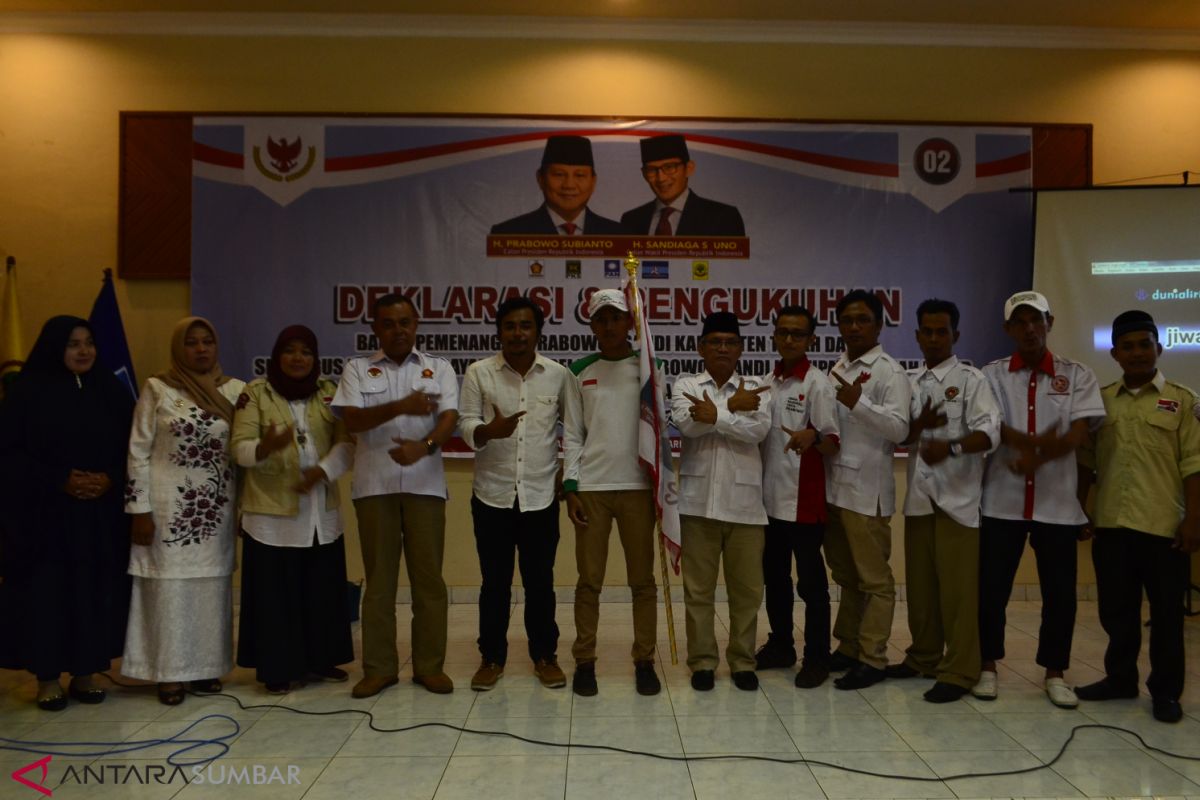 Tim Pemenangan Prabowo-Sandi Dikukuhkan di Tanah Datar