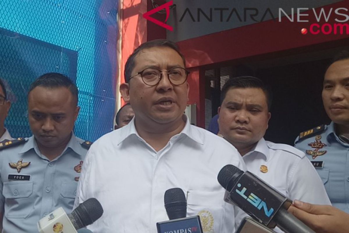 Kritik Pedas Fadli Zon untuk Penghargaan Kemerdekaan Pers Presiden Jokowi