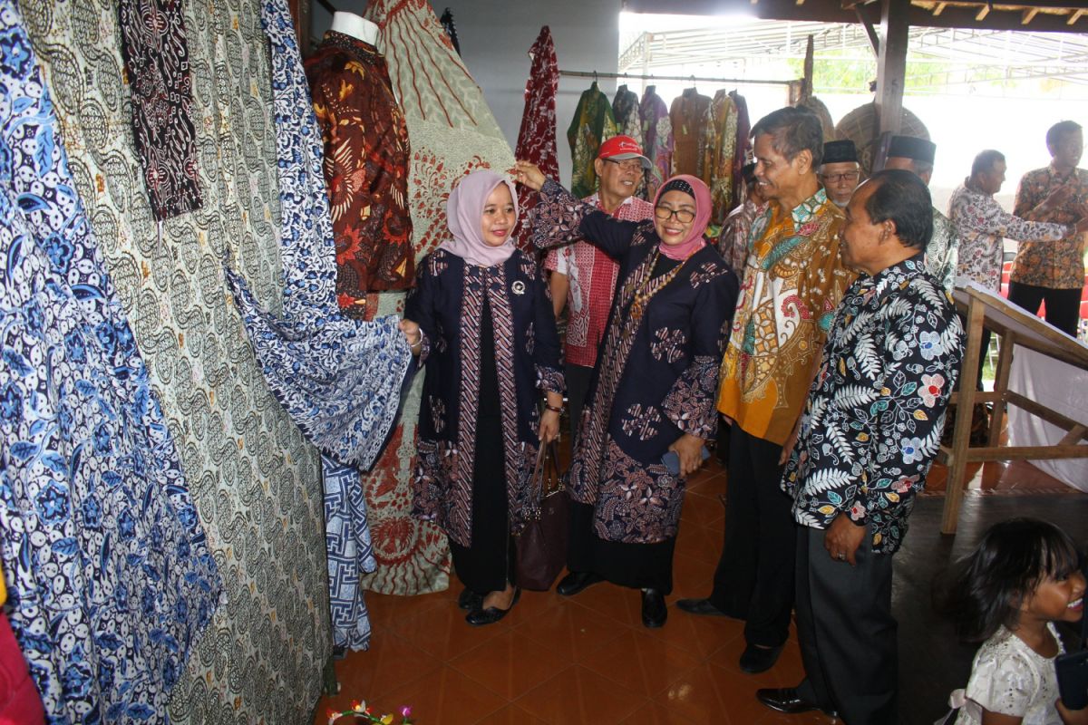 Wabup Sleman resmikan Galeri Batik Tulis dan Kuliner