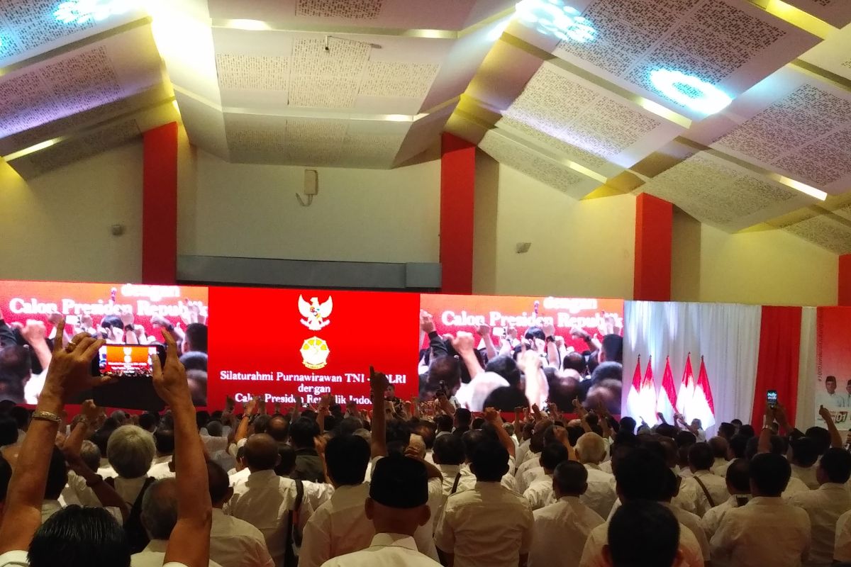 Jokowi: Dukungan purnawiran TNI-Polri menambah semangat bekerja