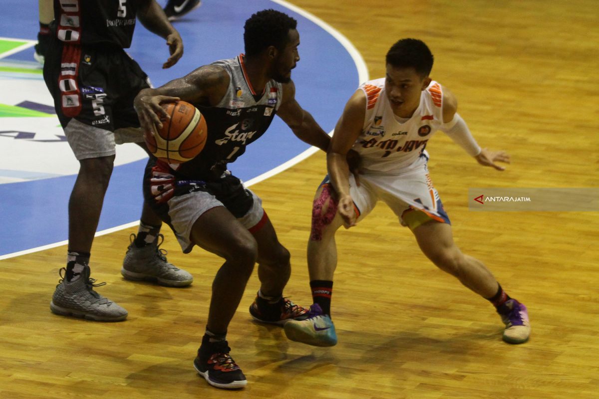 Stapac Jakarta Tumbangkan Pelita Jaya 71-69