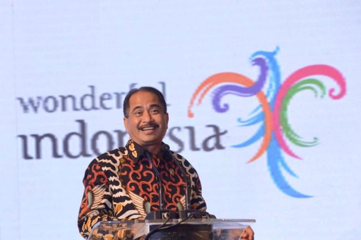 President Jokowi revokes ban to hold meetings at hotels: minister