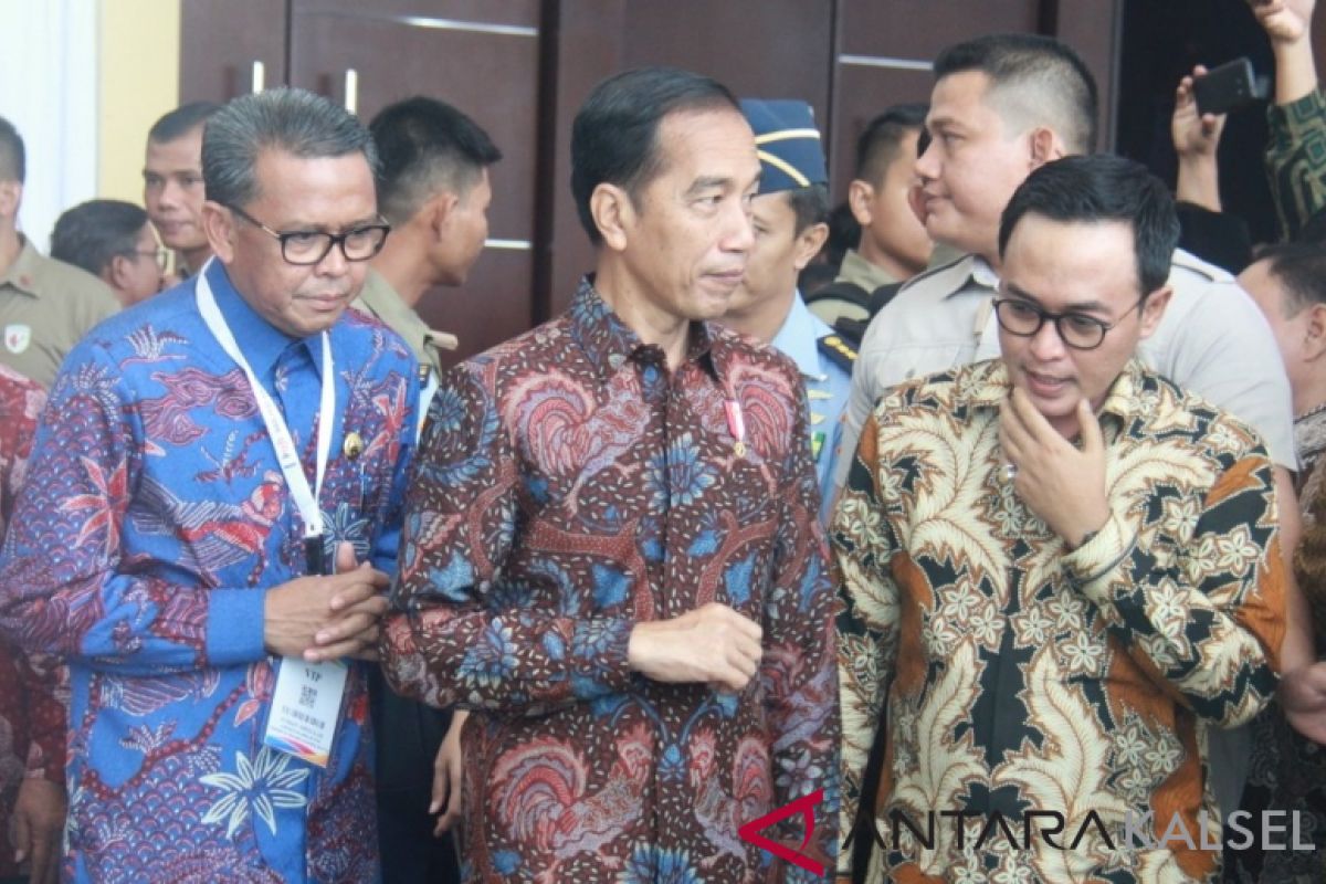 Insan pers dan media harus memberikan rasa optimis kepada masyarakat