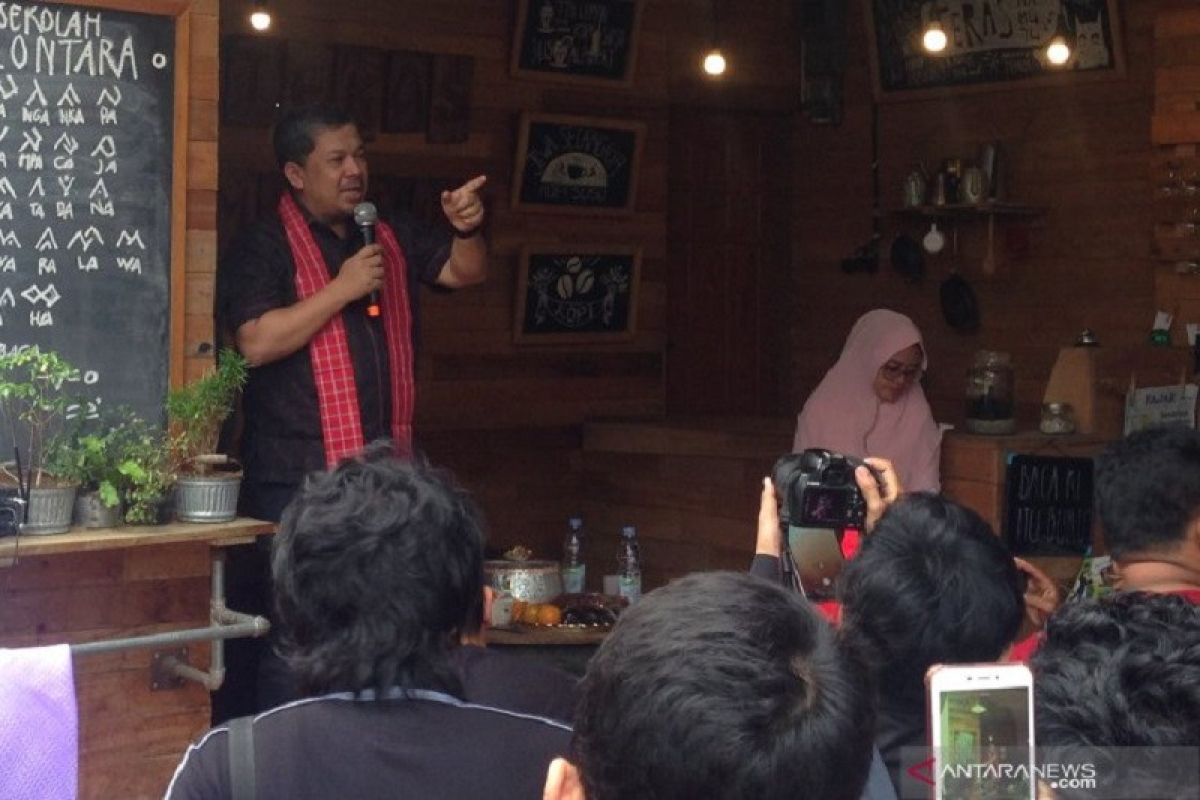 Fahri Dukung Peningkatakan Budaya Literasi