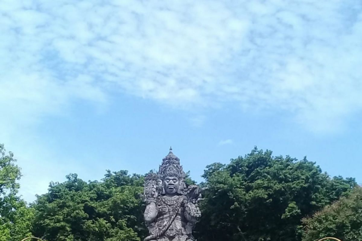 Pemkot Denpasar perbaiki Patung Catur Muka Denpasar setelah dirusak WNA