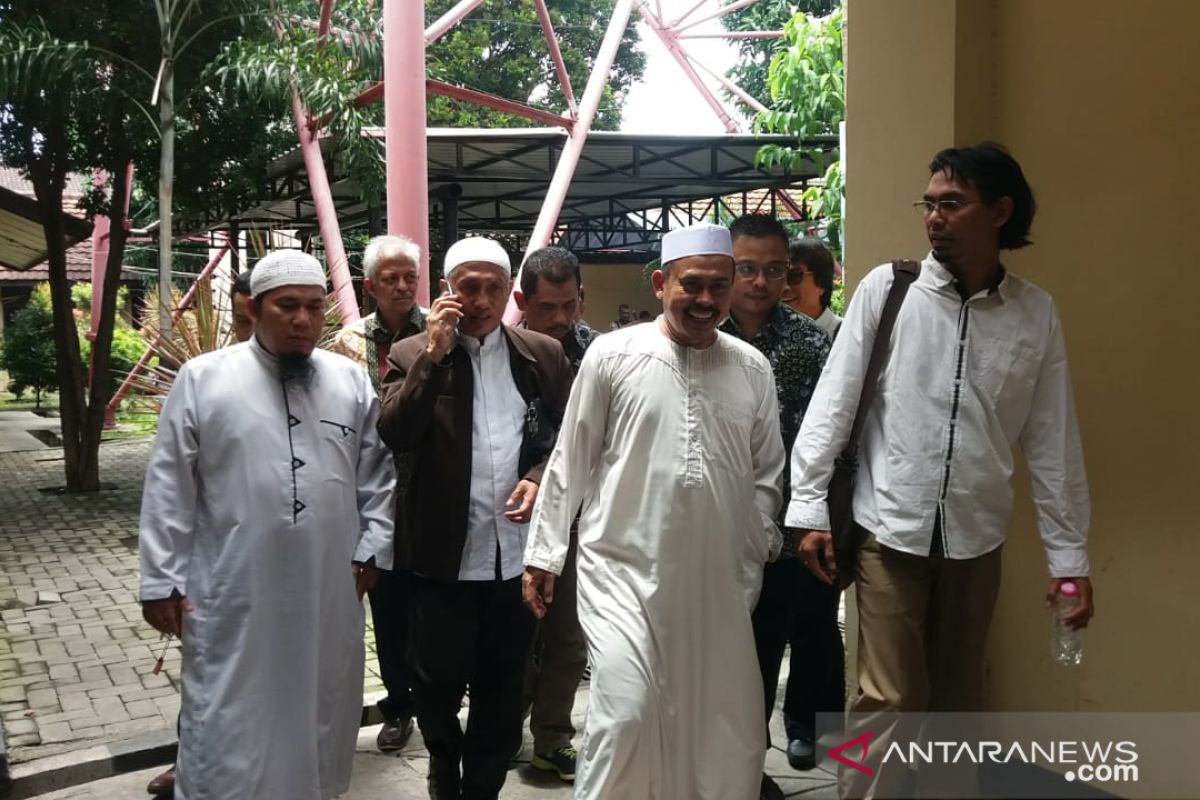 Slamet Ma'arif diimbau jalani proses hukum tanpa kumpulkan massa