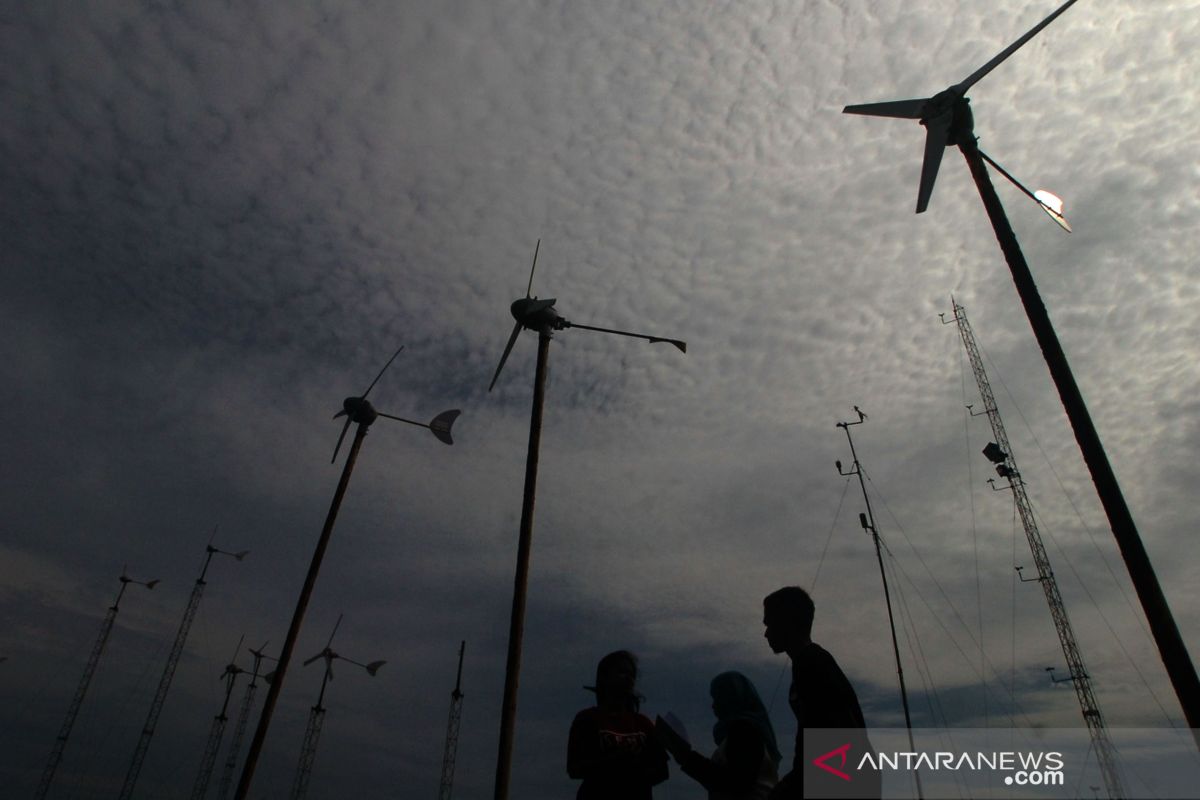 Pembangunan pembangkit listrik tenaga angin di Banten dikaji PLN