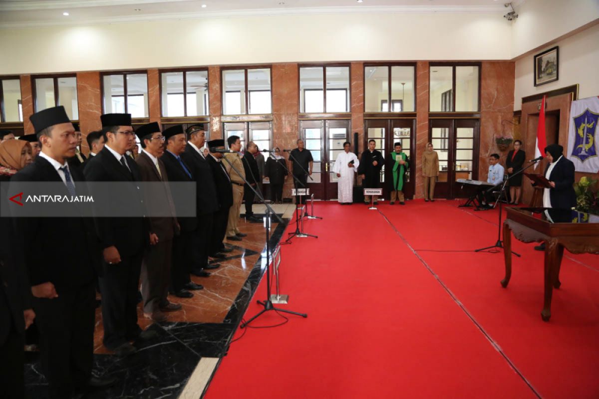 Kepala Dispendukcapil Surabaya Resmi Diberhentikan dari Jabatannya