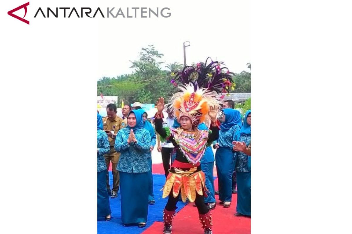 Bupati Lamandau dukung pengembangan seni dan budaya daerah