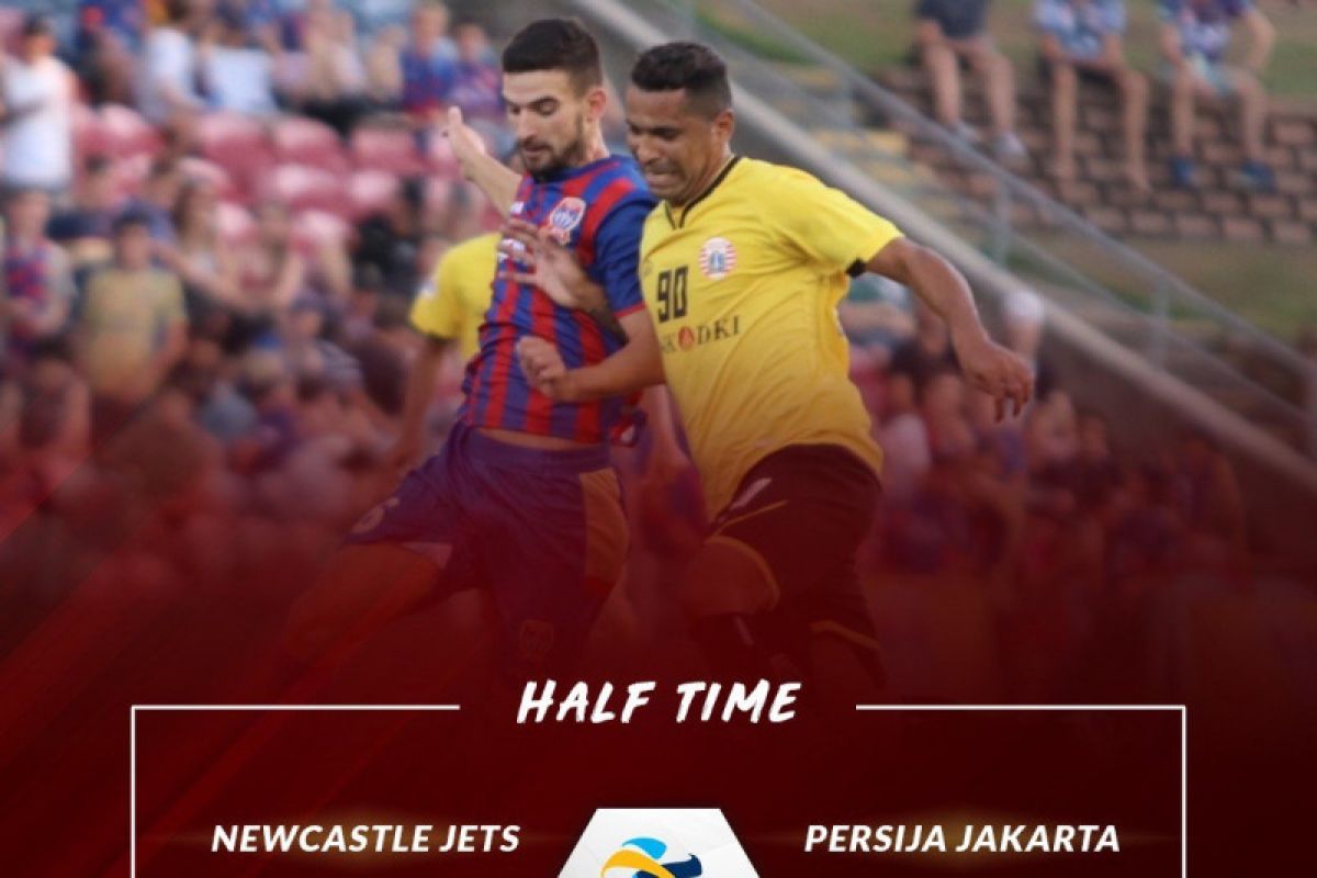 Persija-Newcastle Jets imbang 0-0 babak pertama