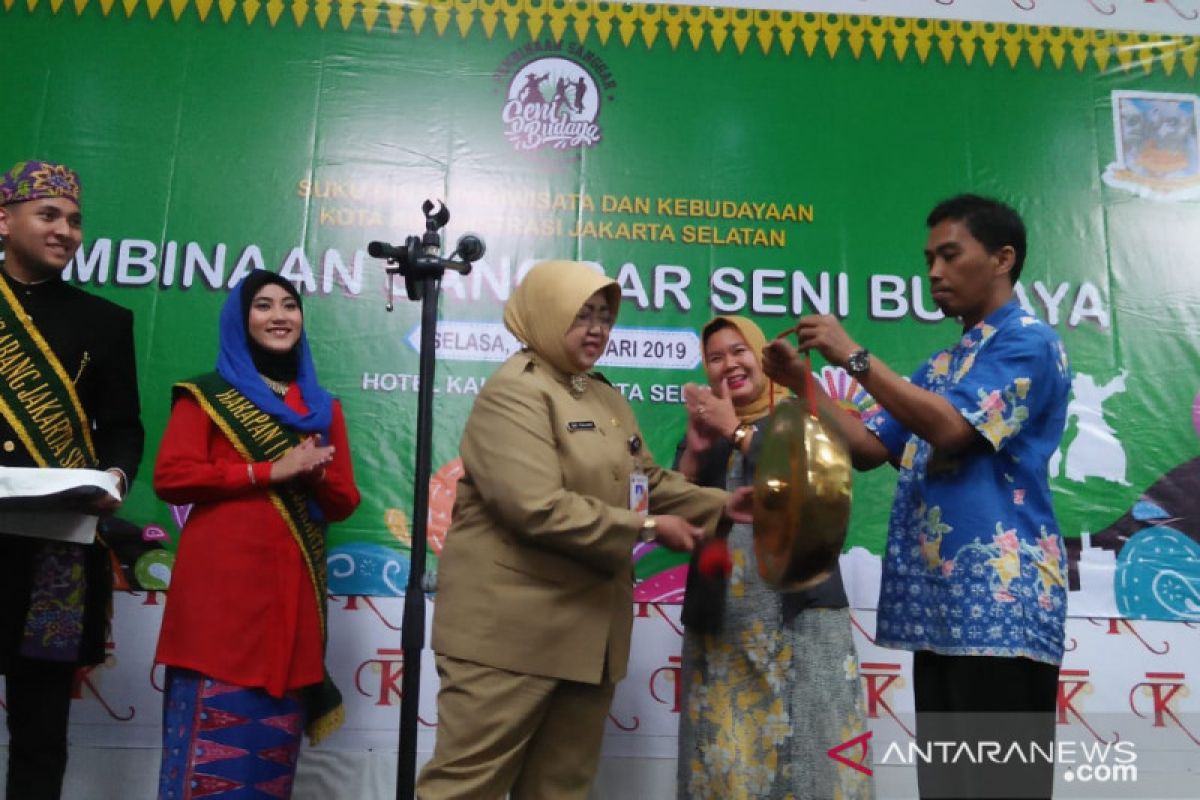 Jakarta Selatan membina 200 seniman sanggar seni budaya