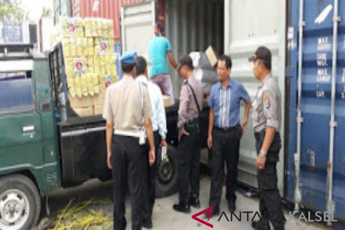 Polsek KPL Banjarmasin patroli cipta kondisi di areal Depo Kontainer