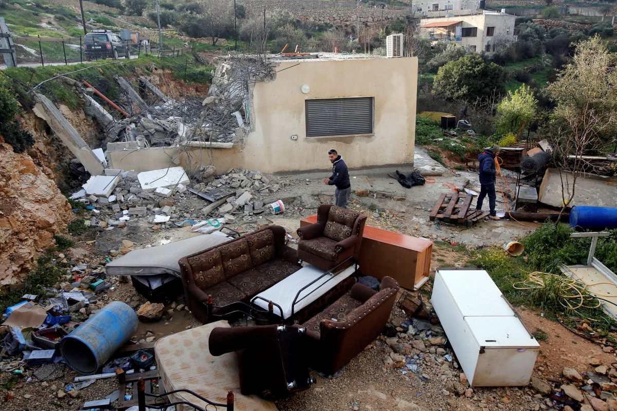 Pemukim Yahudi serang rumah orang Palestina di Tepi Barat