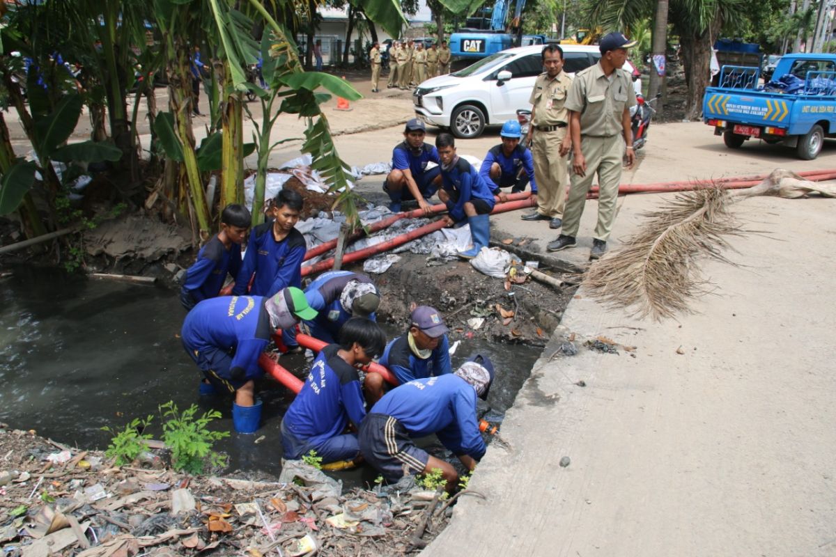 Sudin SDA siagakan pompa untuk antisipasi banjir di Jalan Gaya Motor