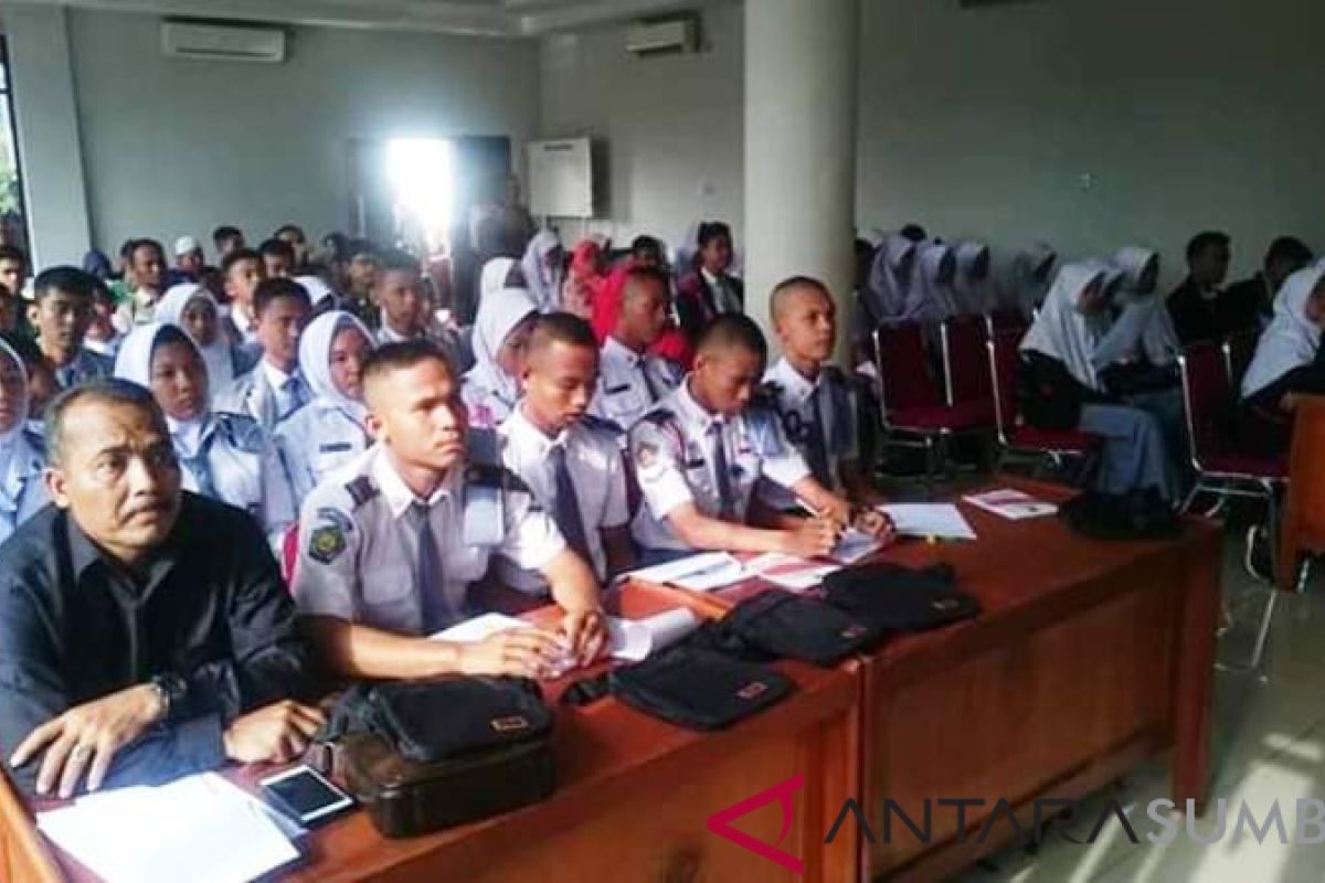 Pemkab Dharmasraya ajak anak muda peduli nilai luhur