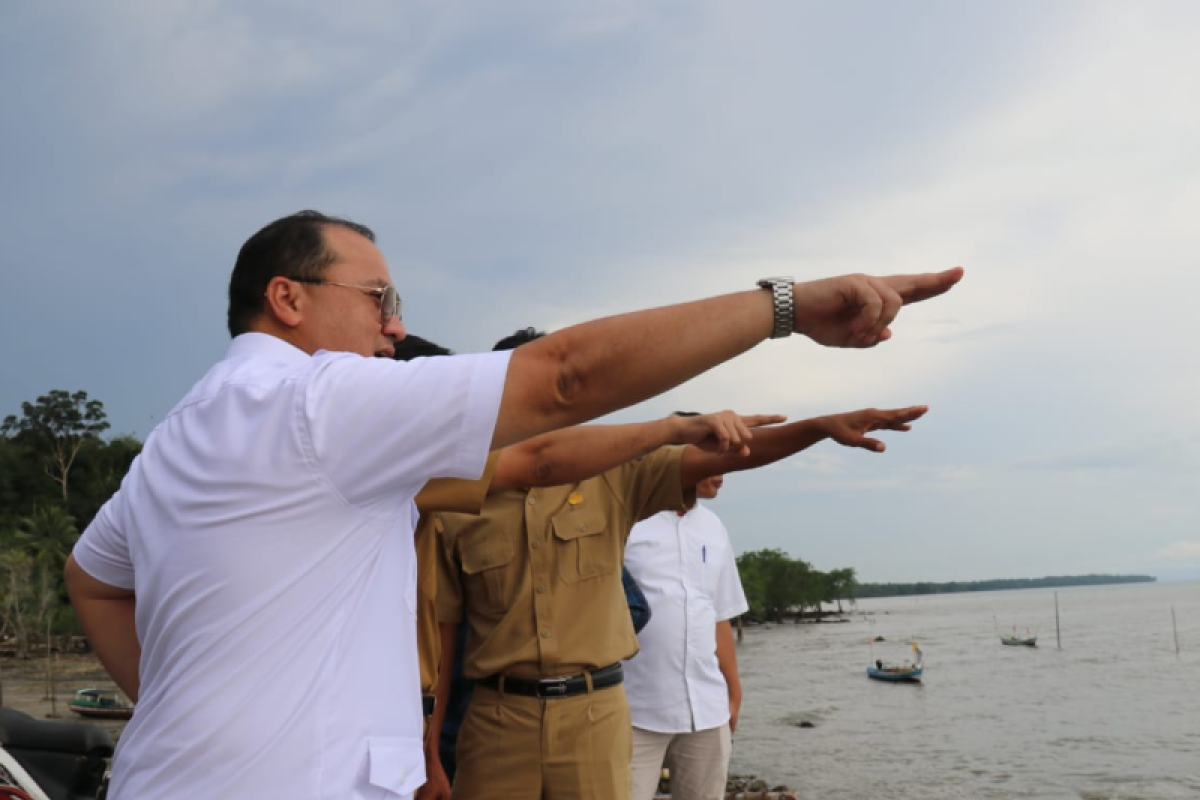 Gubernur Babel Kembangkan Pelabuhan Tanjungpura