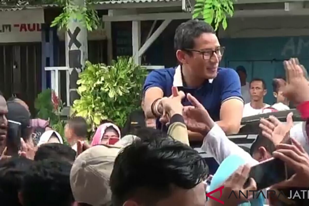 Sandiaga Uno tampung keluhan pengusaha batik Pekalongan