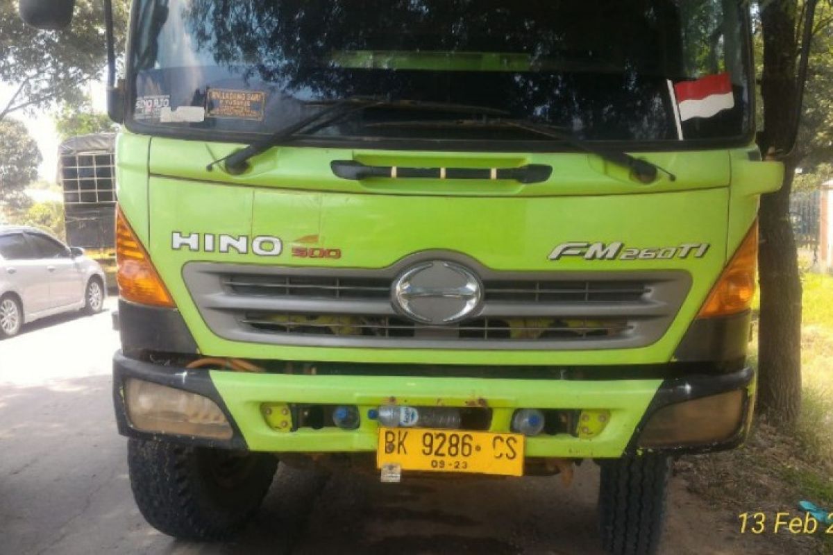 Pengendara Yamaha Mio tewas terlindas truk di Tebing Tinggi
