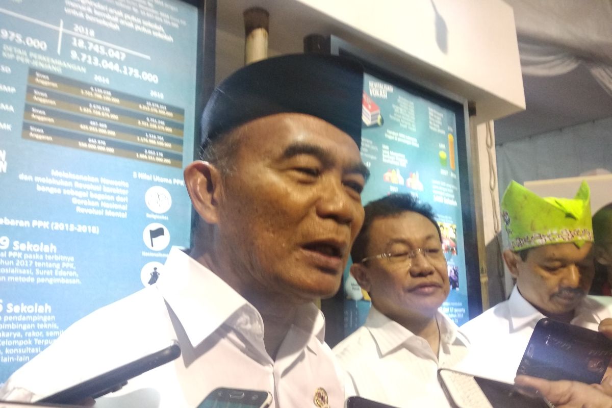 Mendikbud katakan dirinya dirundung di media sosial