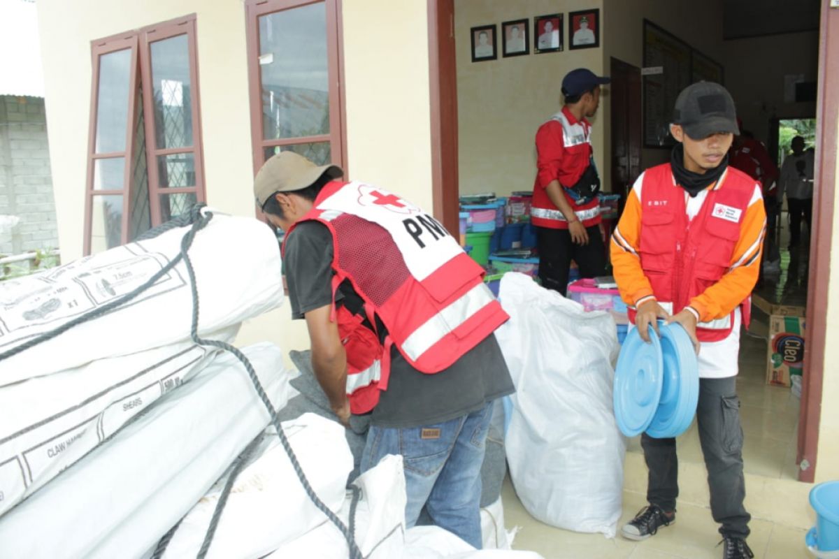 PMI Salurkan Bantuan Untuk Korban Bencana Gempa