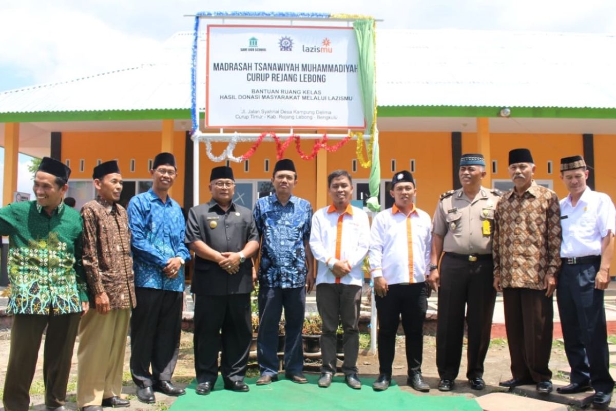 Lazismu bantu ruang kelas MTs Muhammadiyah Curup