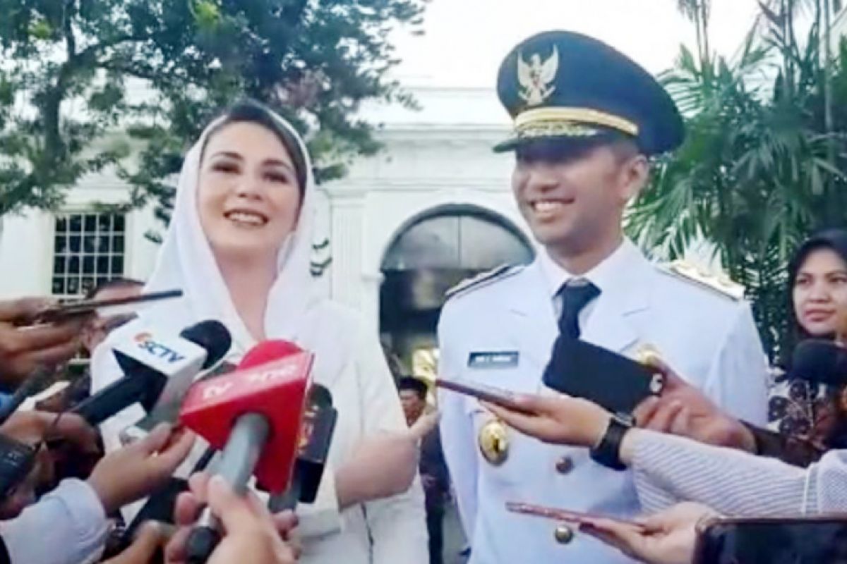 Ibu Iriana Jokowi Pesan Arumi agar Jaga Suami (Video)