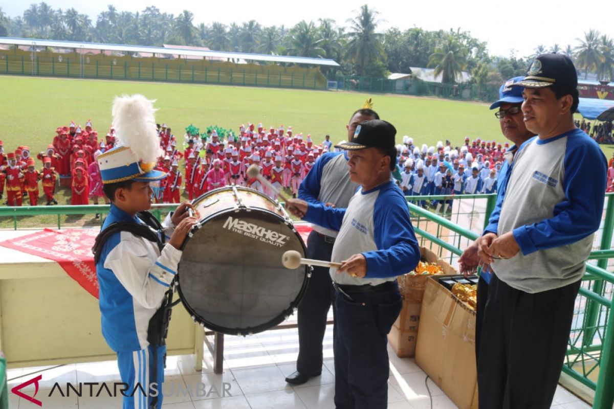 Lomba drum band uji kemampuan dan perkokoh rasa persatuan sejak dini