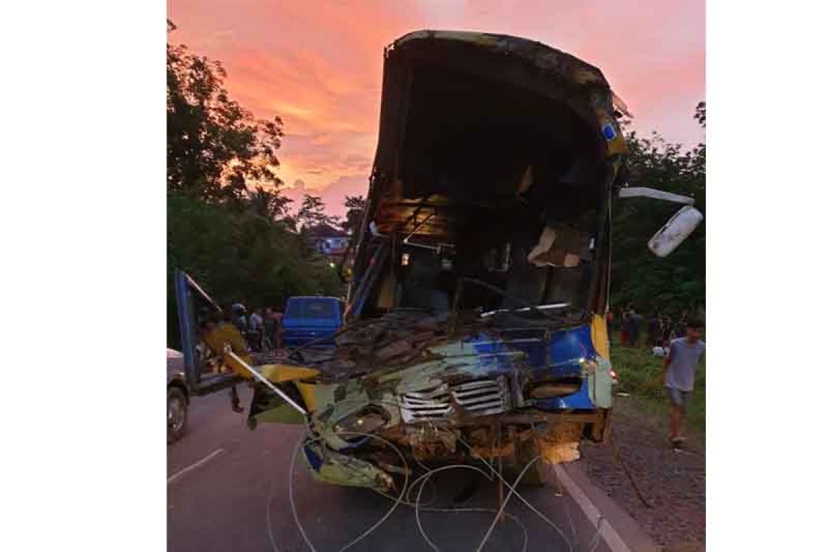 Tiga orang tewas dalam tabrakan maut di Banyuasin