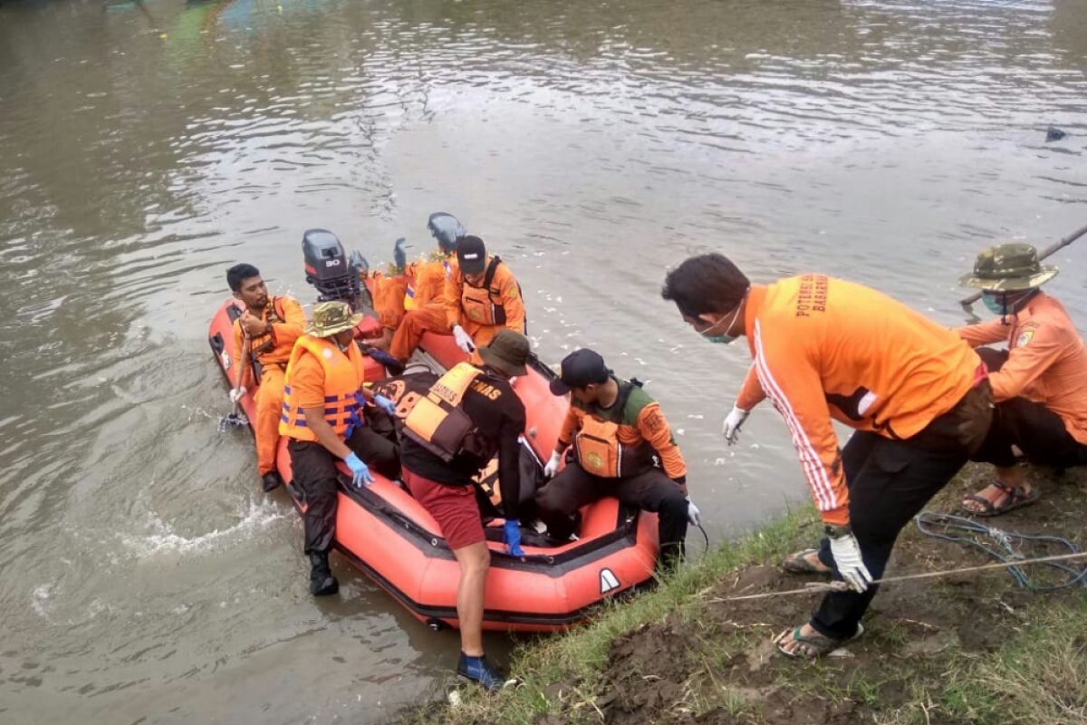 Tim SAR Temukan Jenazah Korban Hanyut di Sungai Sadengan Jember