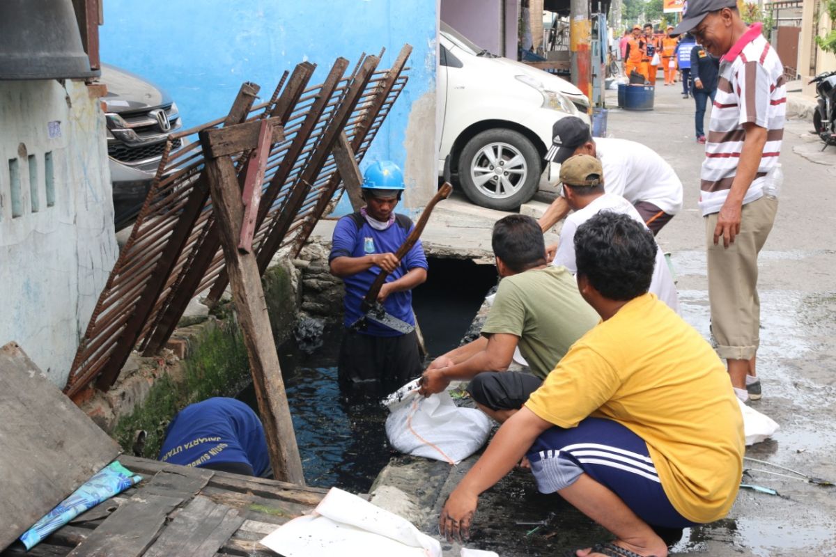 Jakut gelar kerja bakti berhadiah