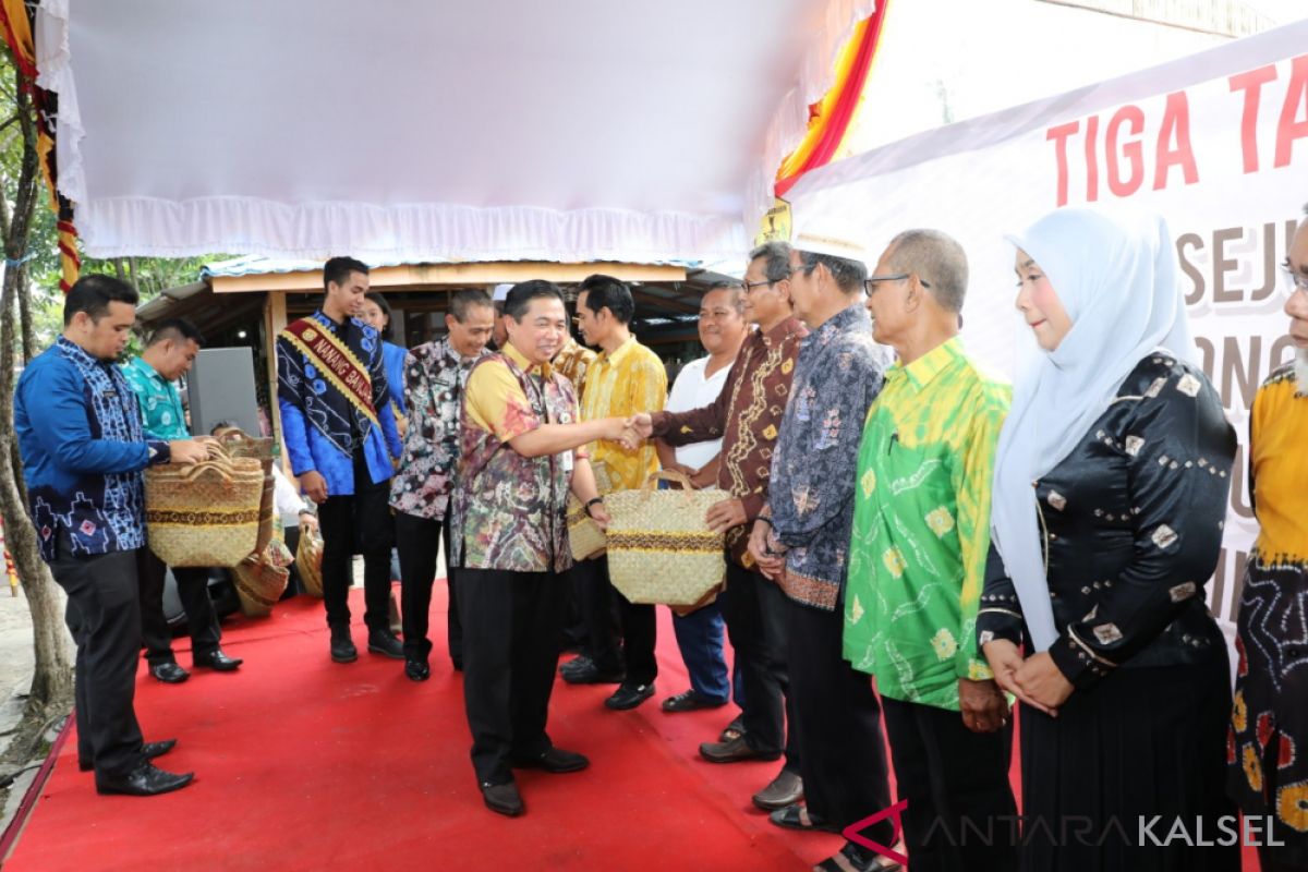 Pengunjung pasar tradisional dukung pengurangan plastik