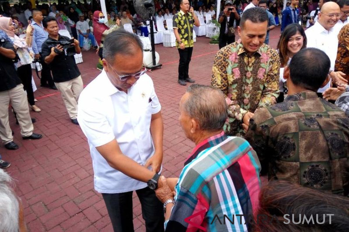 Mensos: Pengentasan kemiskinan melibatkan semua pihak