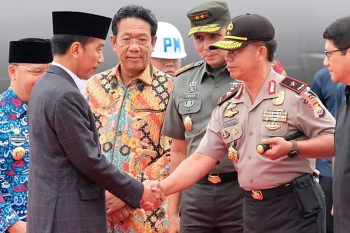 Presiden dan sejumlah menteri tiba di Bengkulu