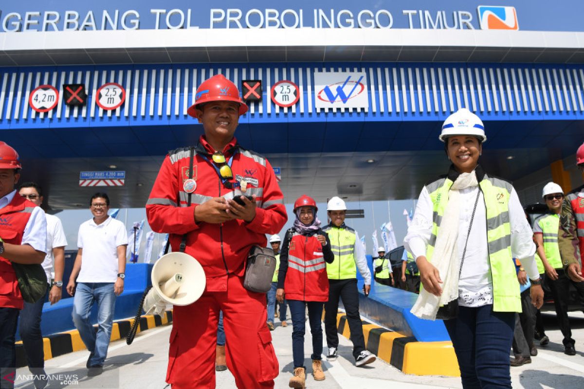 Kunjungan kerja ke Jatim, Rini pastikan tol Pasuruan-Probolinggo siap dioperasikan