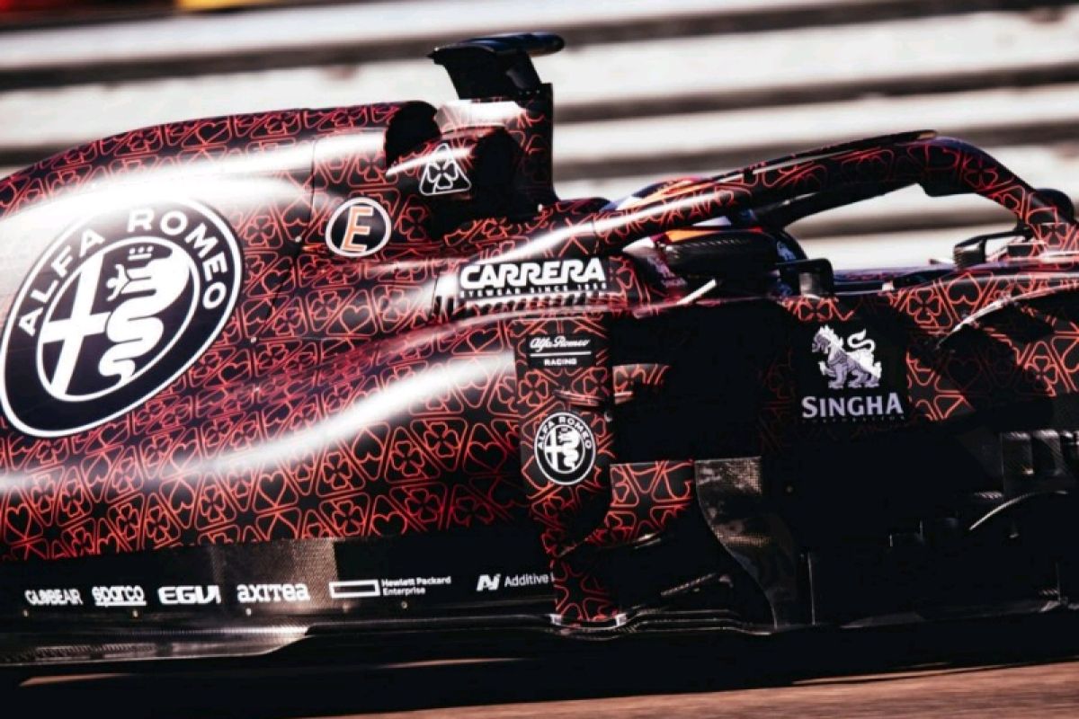 Raikkonen terkesan mobil balap F1 Alfa Romeo