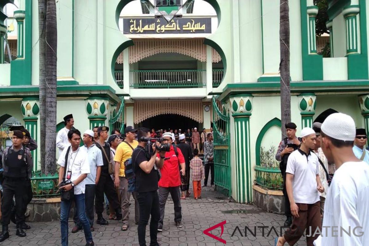 Di Masjid Kauman Semarang, terdengar teriakan "Prabowo presiden"