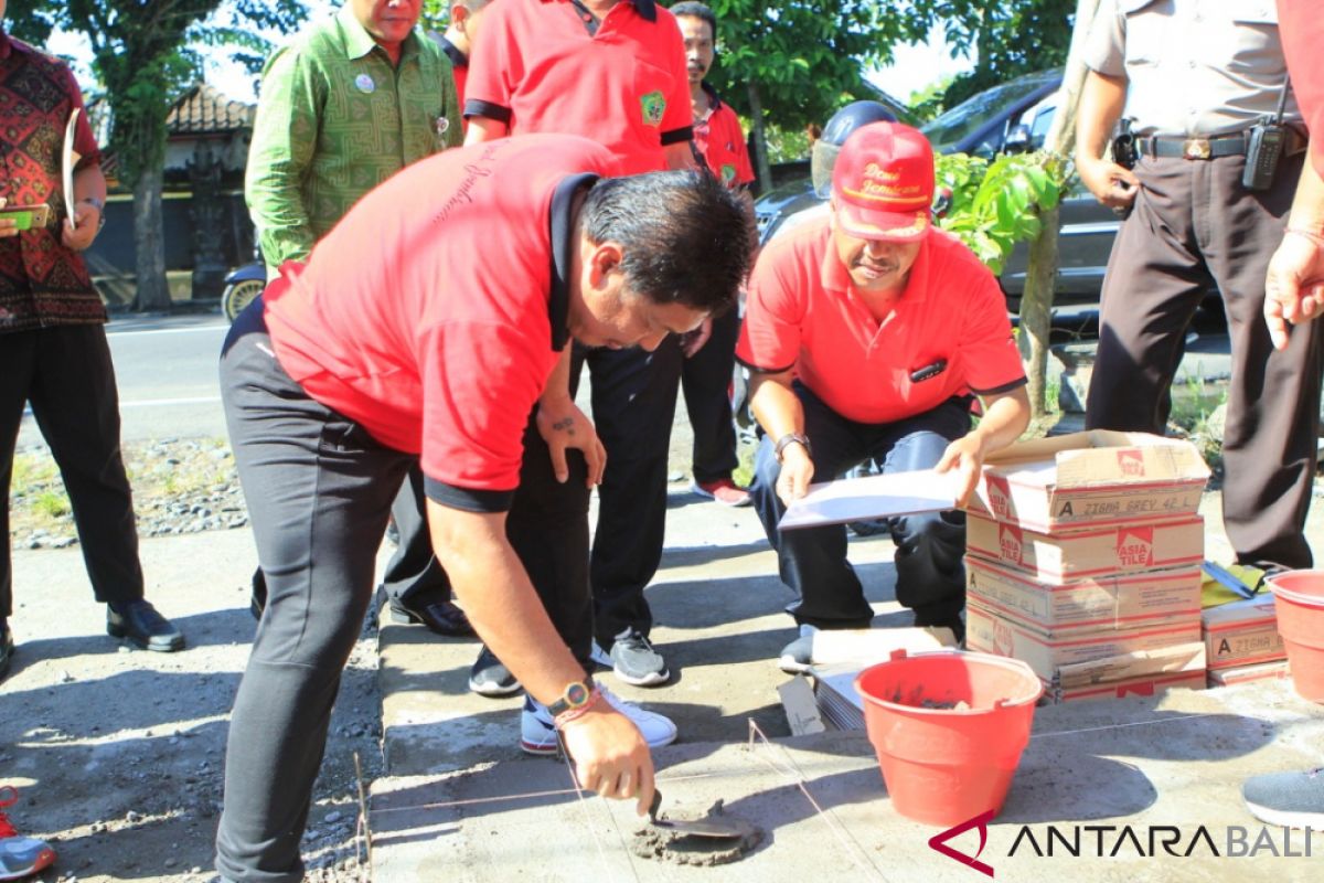 Pemkab Jembrana luncurkan program bedah warung