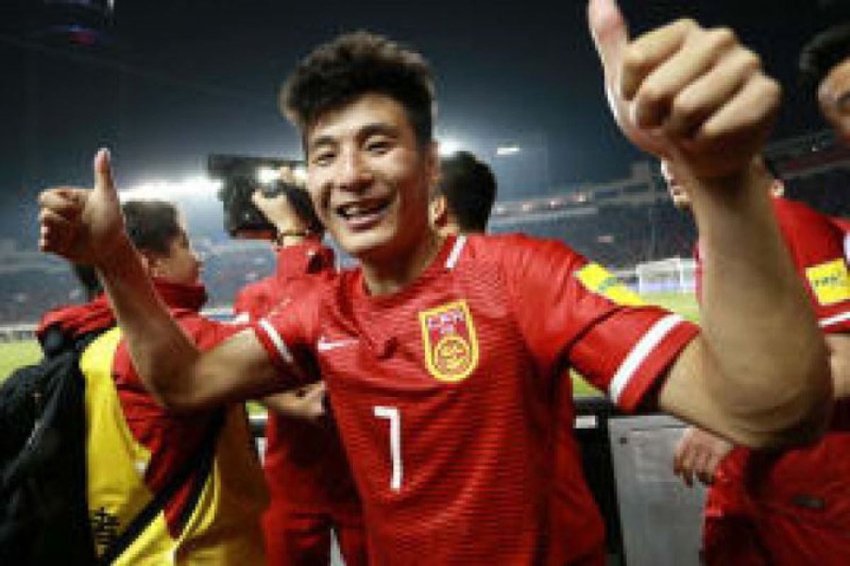 Espanyol mulai rasuki "penggila bola" China