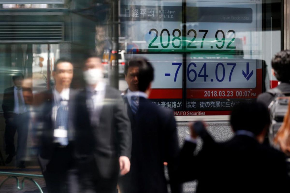 Saham Tokyo dibuka datar di tengah kehati-hatian jelang pidato Powell