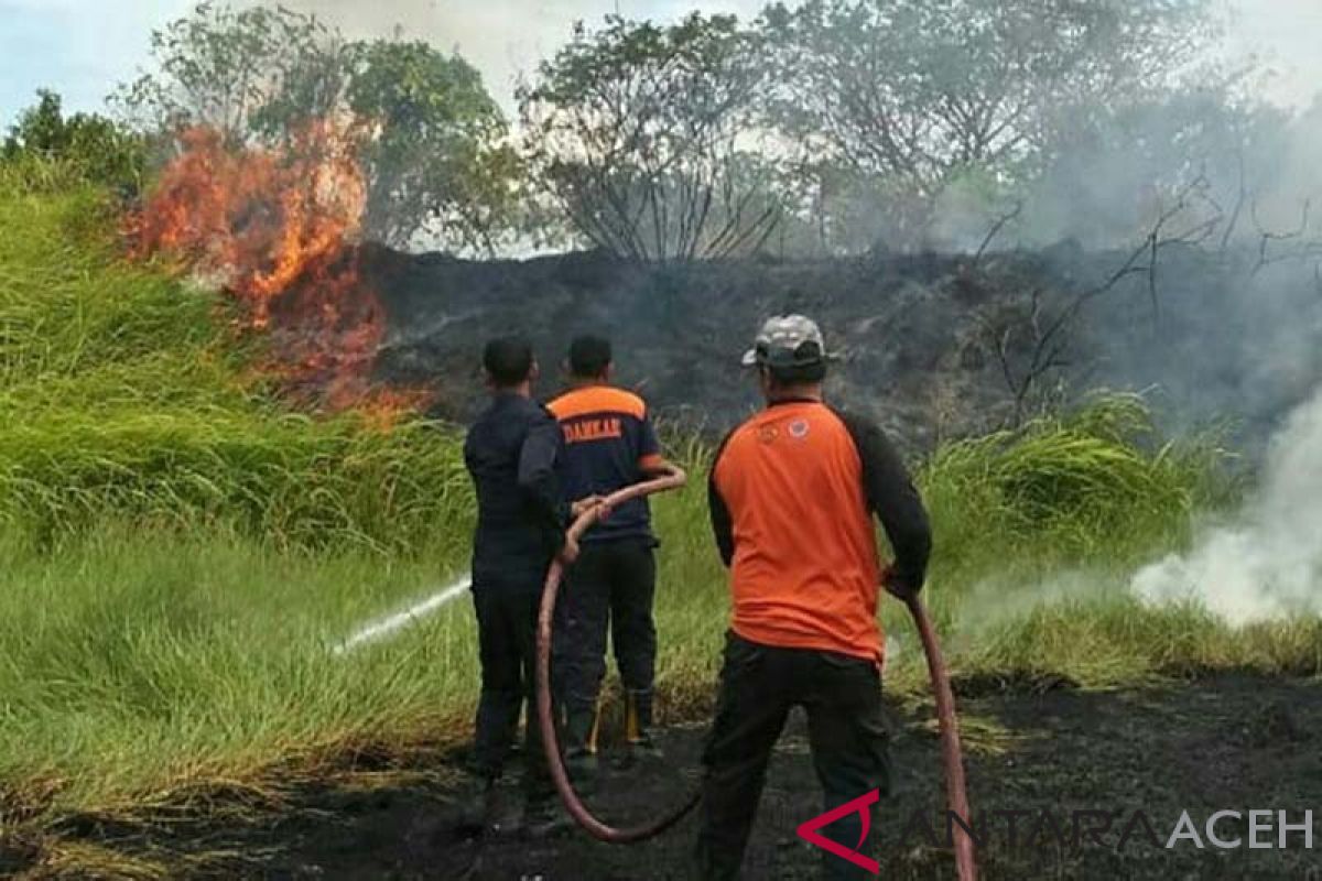 Lahan kosong di Lhokseumawe kembali terbakar