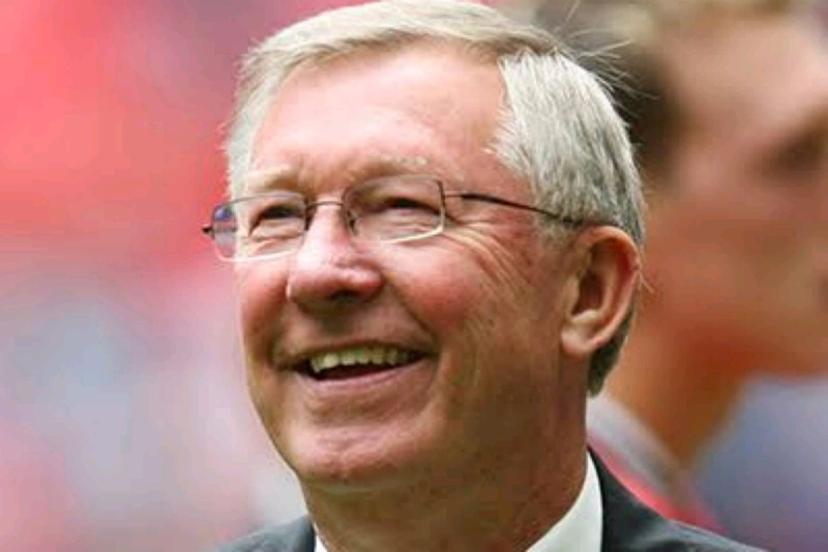 Ferguson akan pimpin Manchester United di laga amal peringatan 20 tahun treble winner